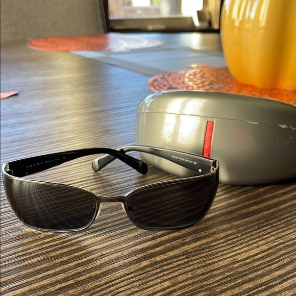 Prada Sunglasses with case - Picture 2 of 9
